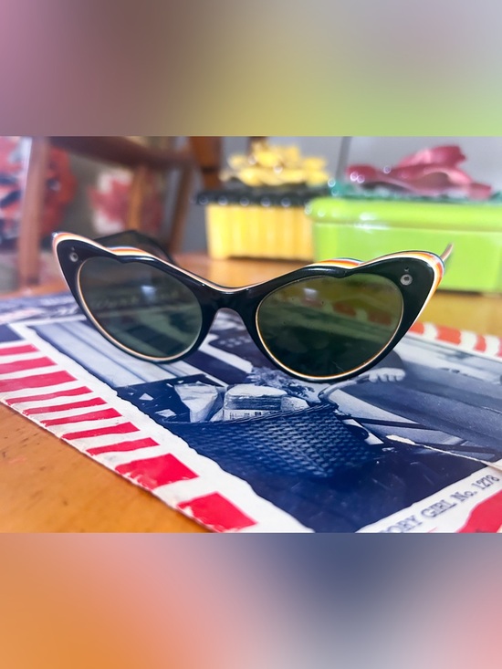 Vintage Cat Eye Sunglasses | 1940s 1950s | Black Multi | Pinup Rockabilly main image 5